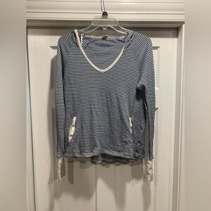 Roxy Hooded Top Size Medium